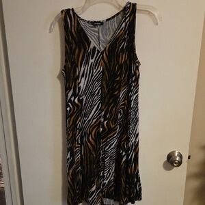 Premise Black and White Sleeveless V-Neck Sundress